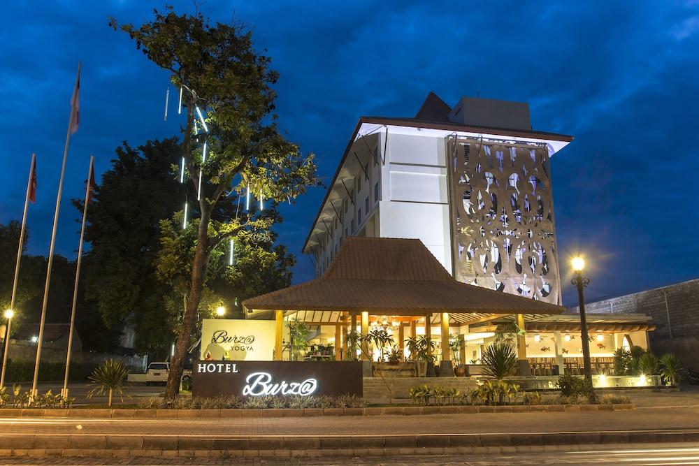 Burza Hotel Yogyakarta Eksteriør billede