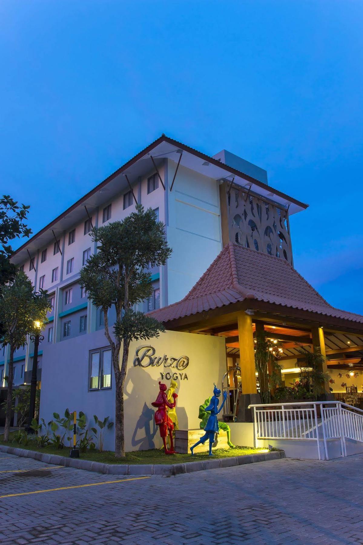 Burza Hotel Yogyakarta Eksteriør billede